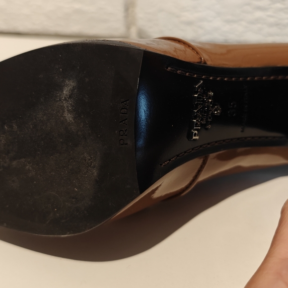 Prada shoes - Picture 7 of 8